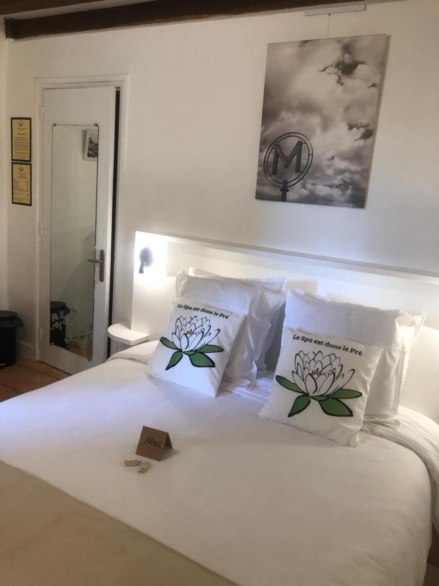 Le Spa Est Dans Le Pre Trigueres Dış mekan fotoğraf