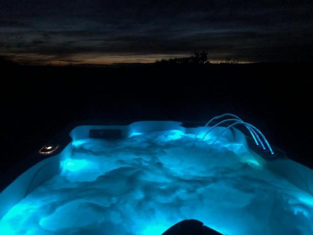 Le Spa Est Dans Le Pre Trigueres Dış mekan fotoğraf