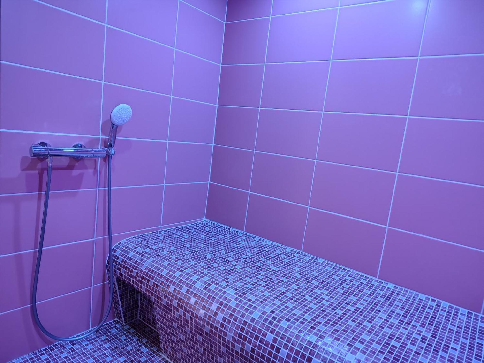 Le Spa Est Dans Le Pre Trigueres Dış mekan fotoğraf